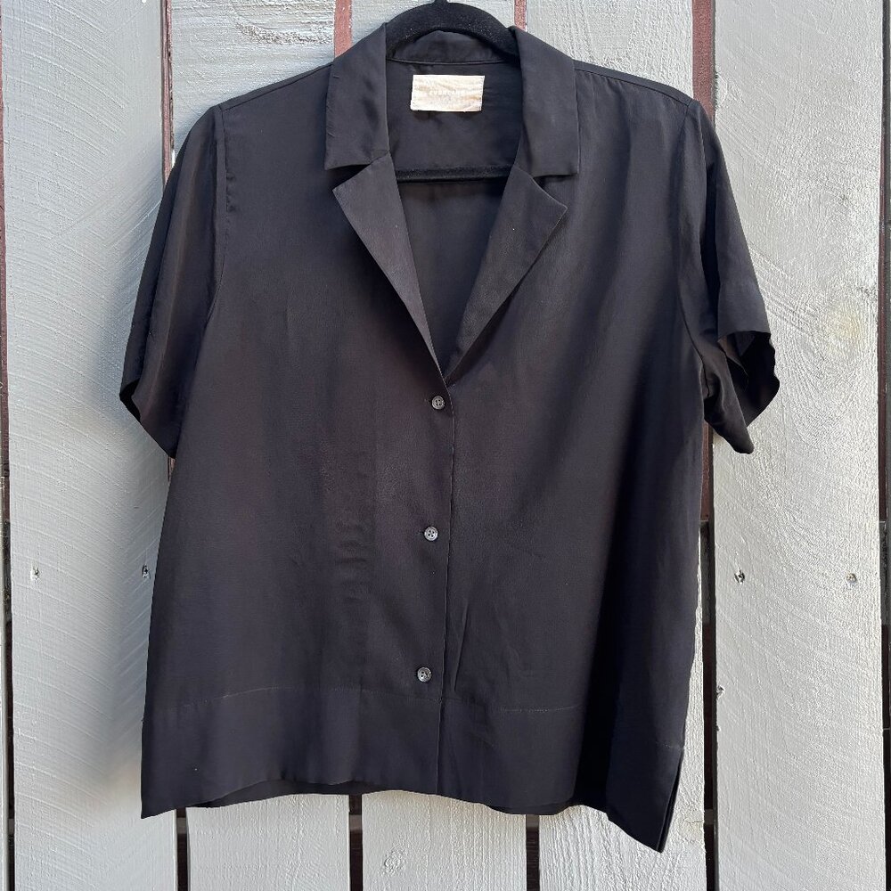 Everlane Notch Shirt Short Sleeve Button Down, 100% Silk, Black, size 8